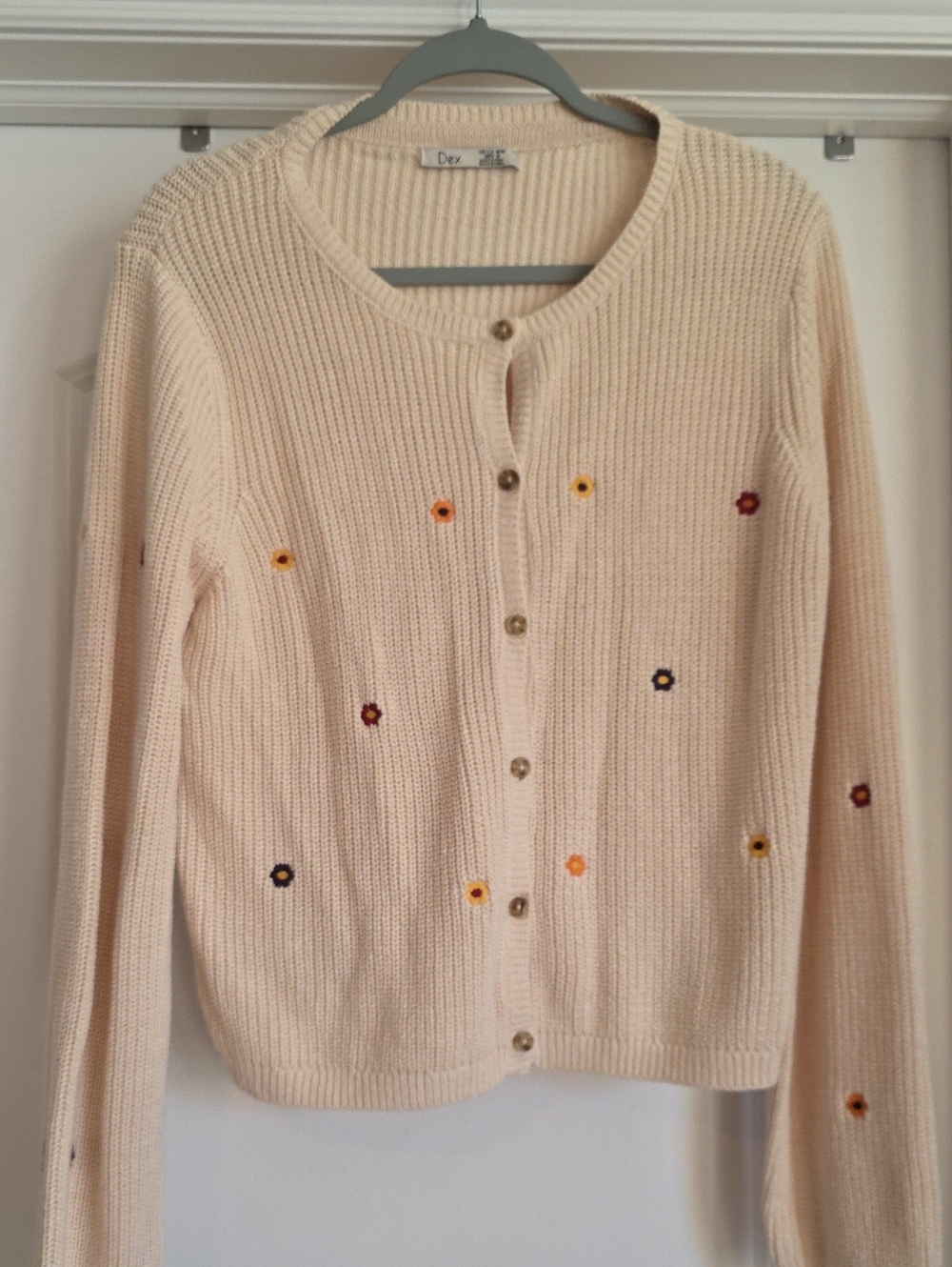 NWOT Dex Medium Cream Embroidered Flower Knit Cardigan